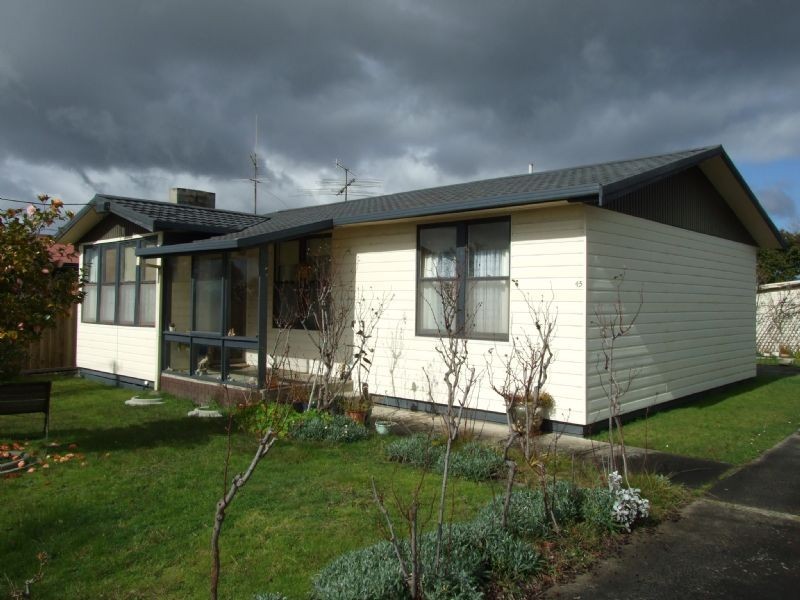 45 Northern Avenue, Newborough VIC 3825