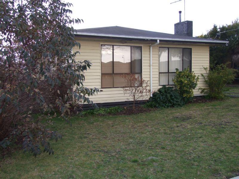 23 Truscott Road, Moe VIC 3825