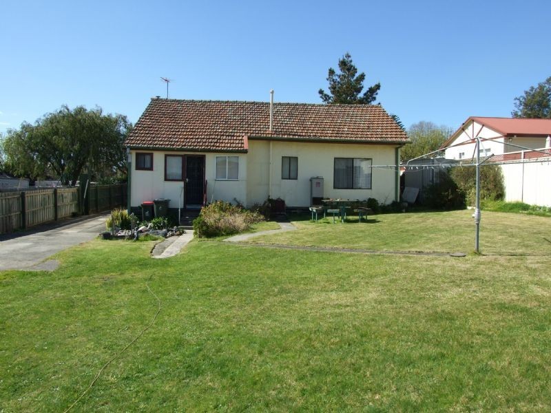 2 Scott Avenue, Moe VIC 3825