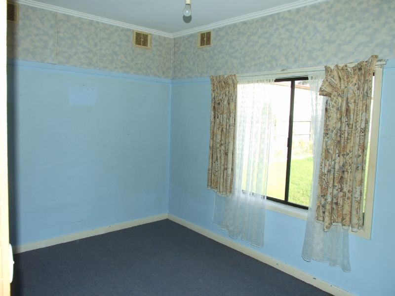 2 Scott Avenue, Moe VIC 3825