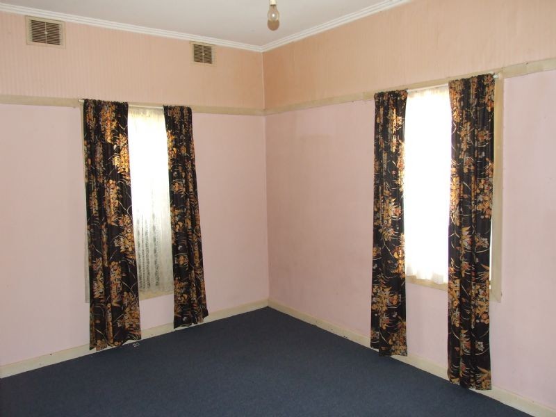 2 Scott Avenue, Moe VIC 3825