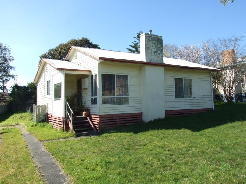 3 Scott Avenue, Moe VIC 3825