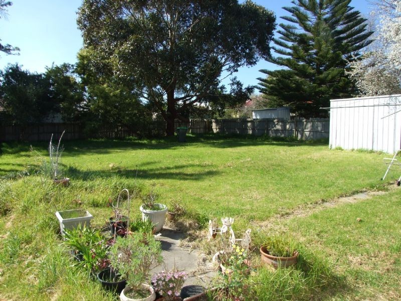 3 Scott Avenue, Moe VIC 3825