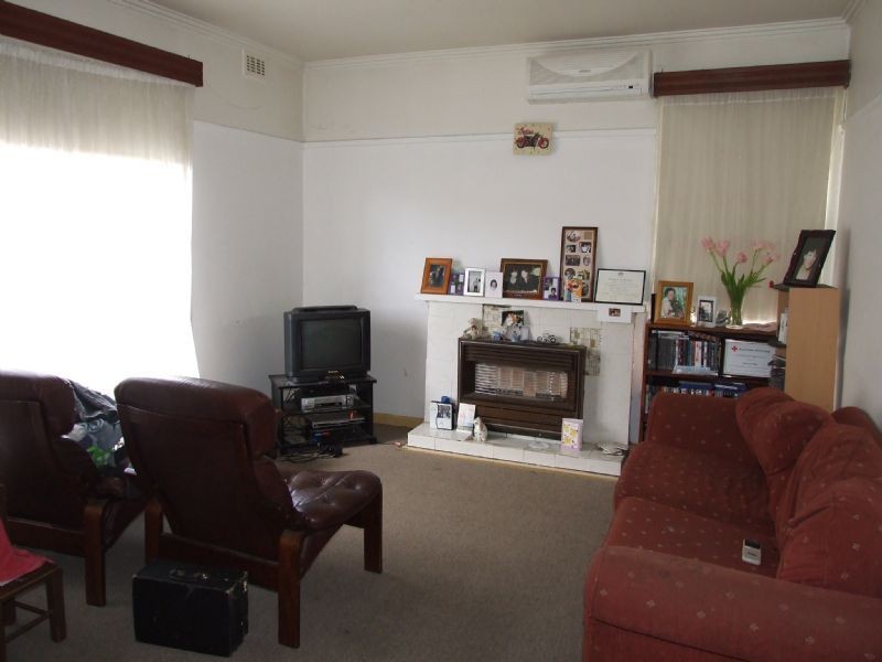 96 Service Road, Moe VIC 3825