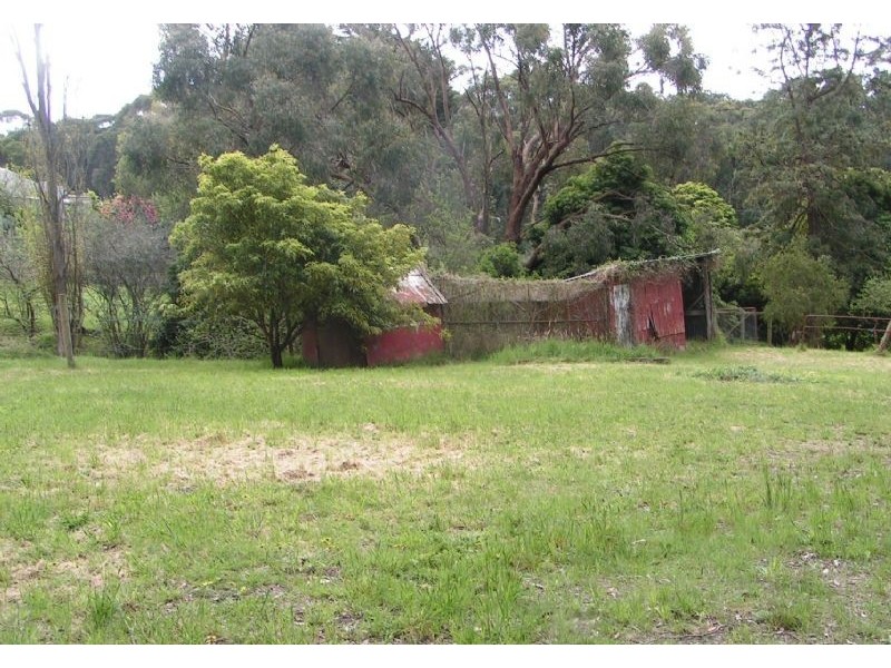 8 Borrmans Road, Moe VIC 3825