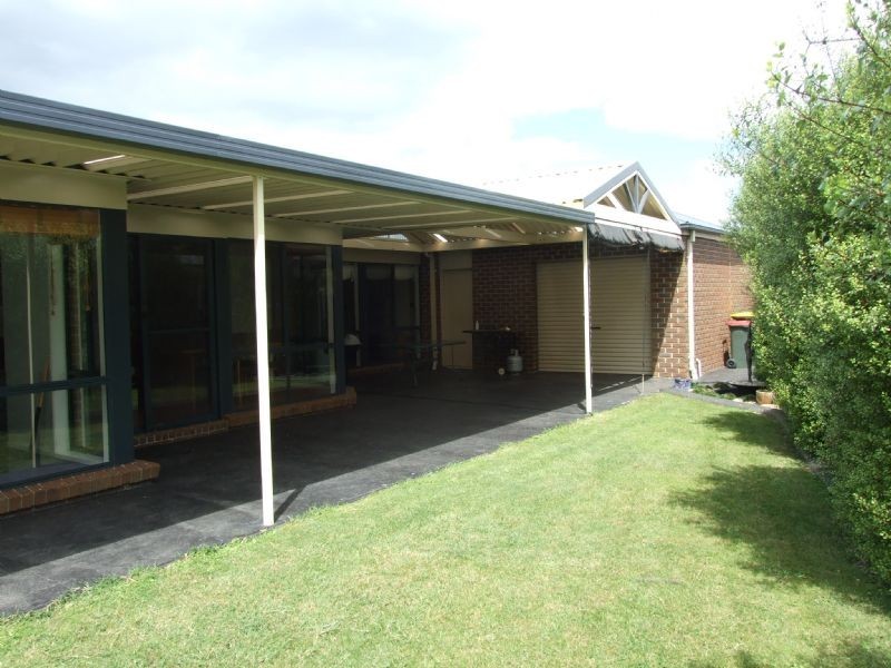 7 Valley Court, Newborough VIC 3825