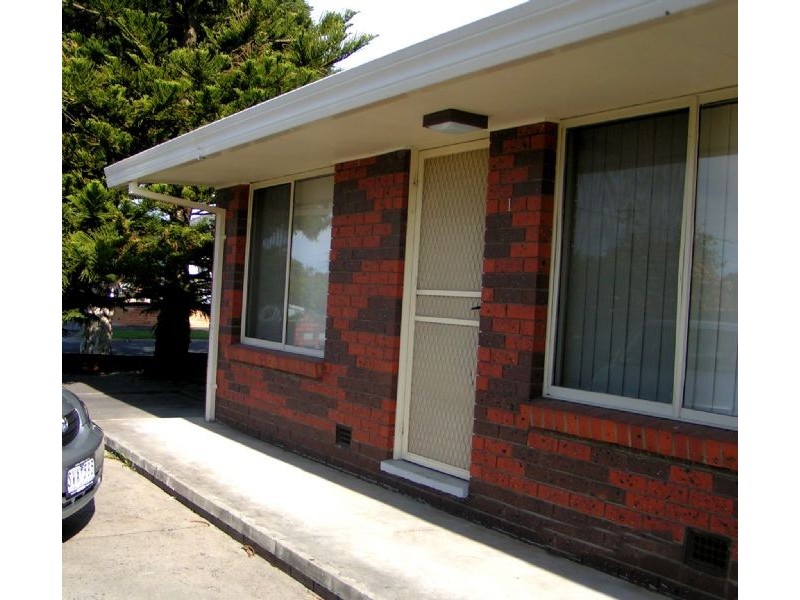 3/10 Parkin Street, Moe VIC 3825