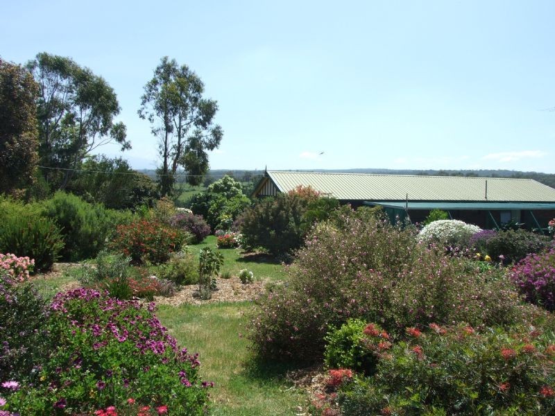 34 Thalloo Road, Tanjil South VIC 3825