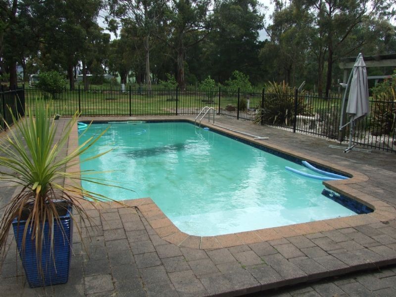 7 Frys Track, Newborough VIC 3825