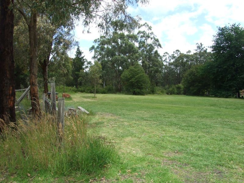7 Frys Track, Newborough VIC 3825