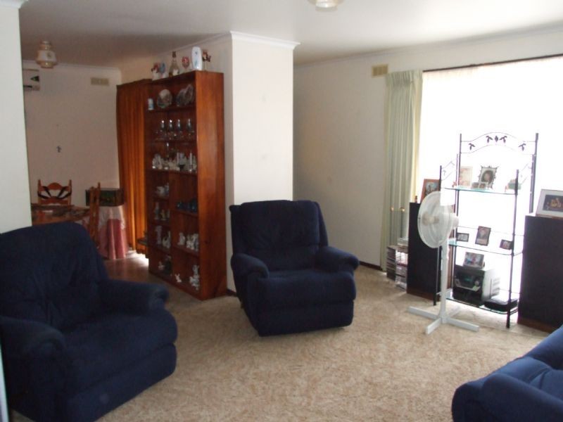 2/95 Monash Road, Newborough VIC 3825