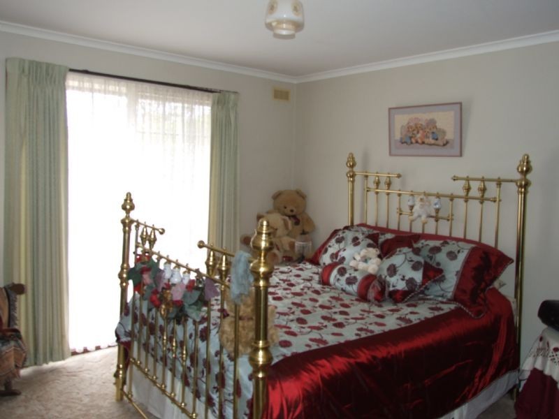 2/95 Monash Road, Newborough VIC 3825