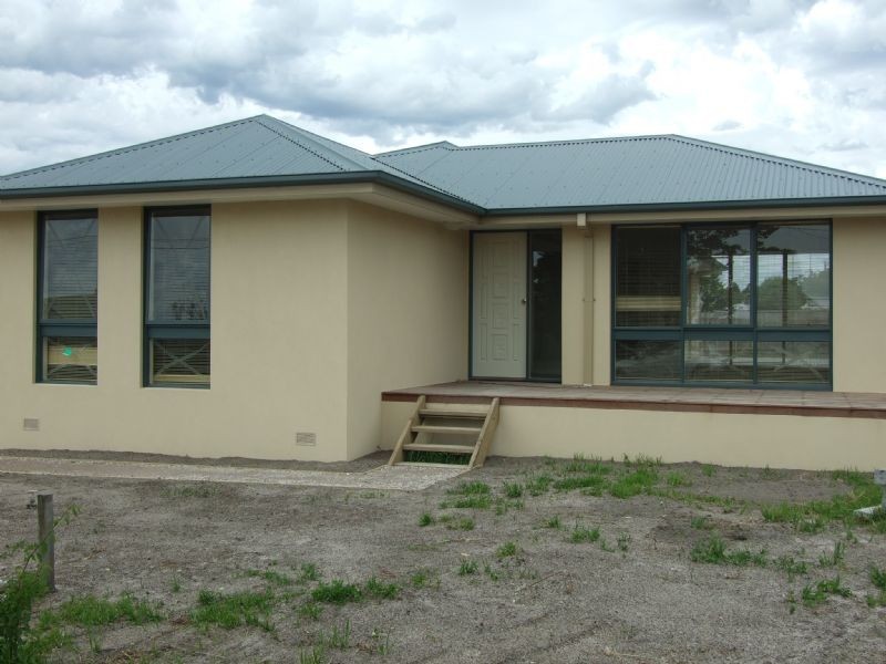 65 Vale Street, Moe VIC 3825