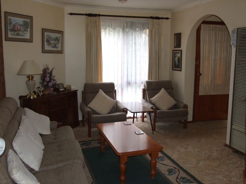 2/21 Gibson Street, Moe VIC 3825