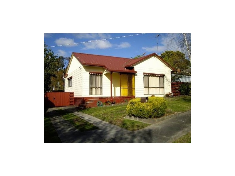 9 Staff Street, Moe VIC 3825