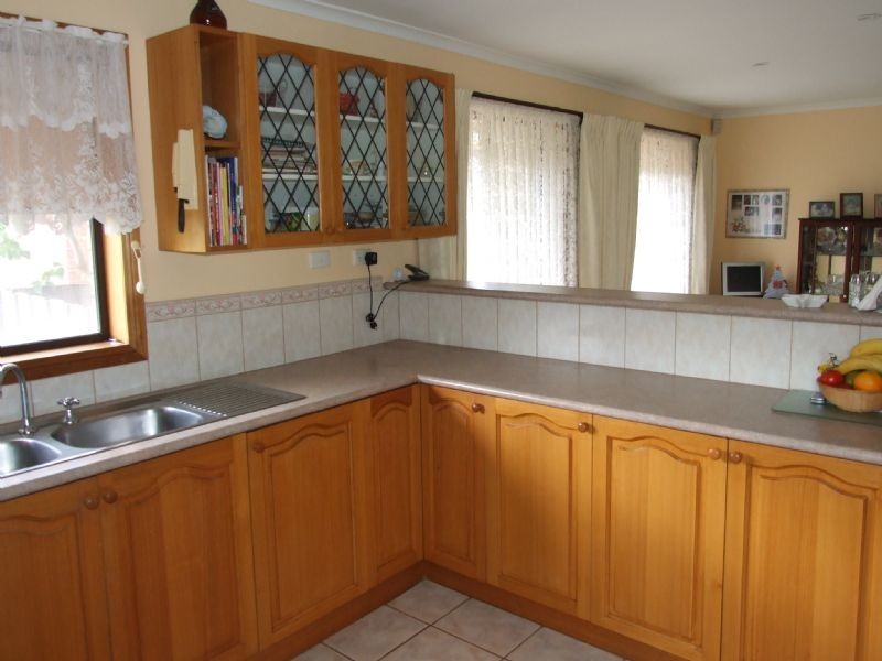 13 McMillan Court, Newborough VIC 3825