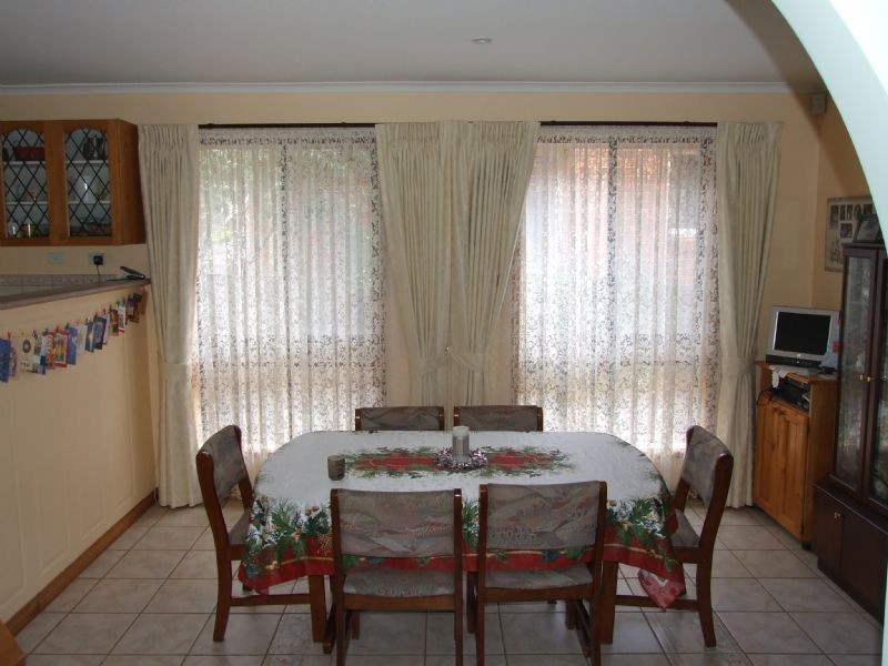 13 McMillan Court, Newborough VIC 3825
