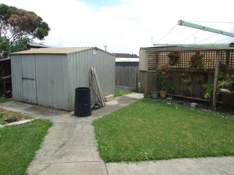 13 McMillan Court, Newborough VIC 3825