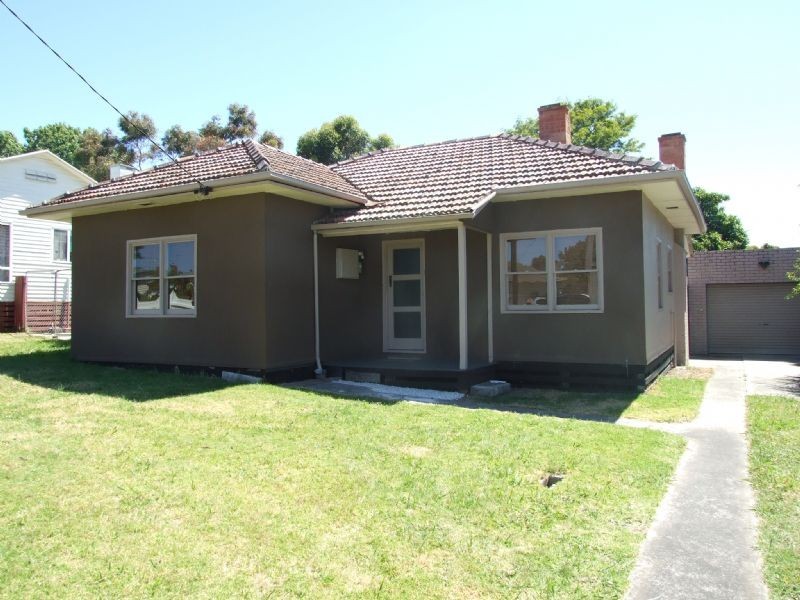 106 Fowler Street, Moe VIC 3825