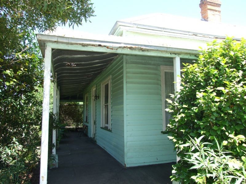 2 Mervyn Court, Moe VIC 3825