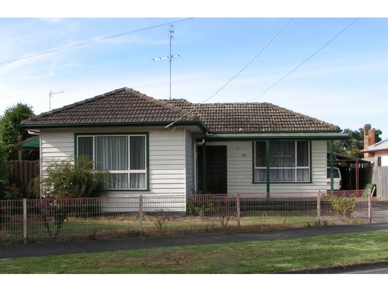 10 Brendan Street, Moe VIC 3825