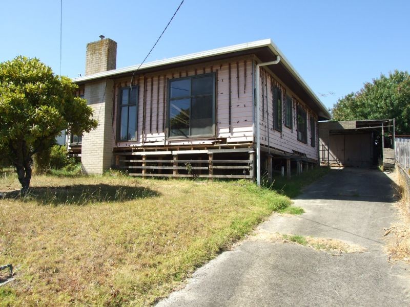 12 Canberra Street, Moe VIC 3825