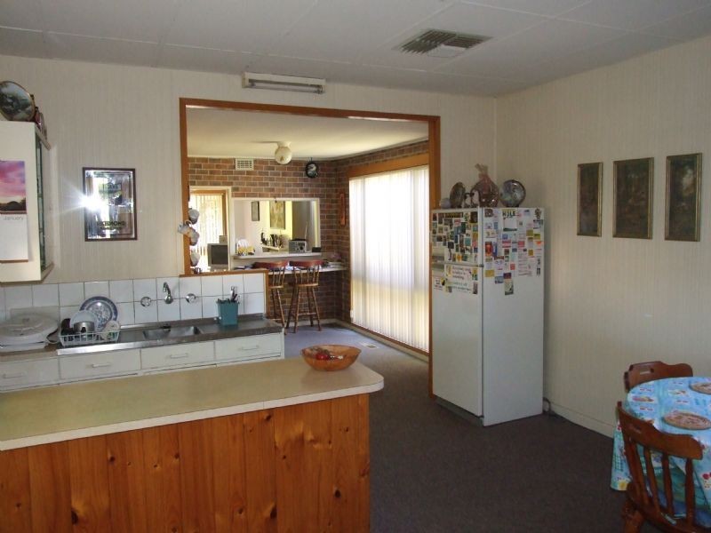 51 Western Avenue, Newborough VIC 3825