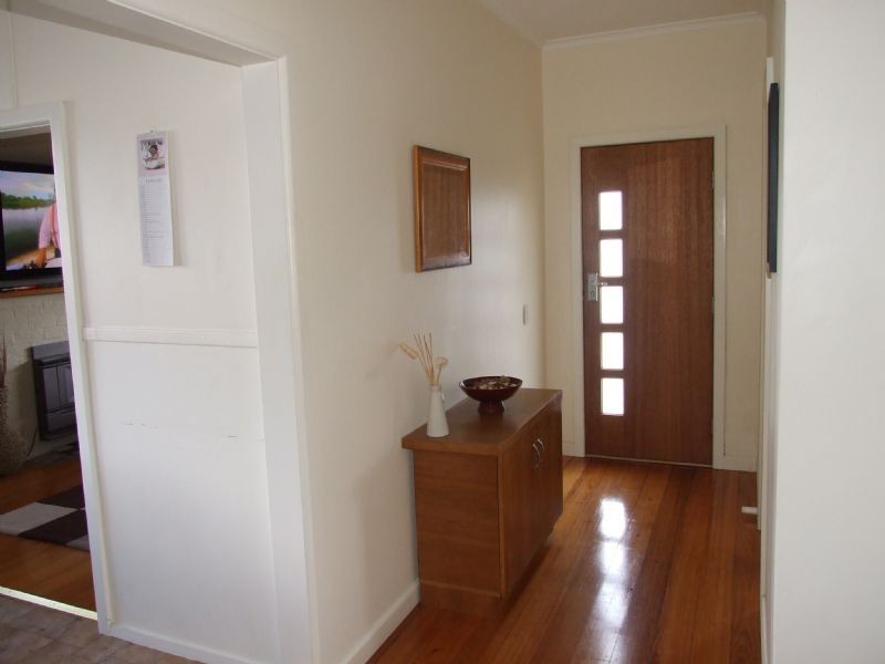 34 Law Street, Newborough VIC 3825