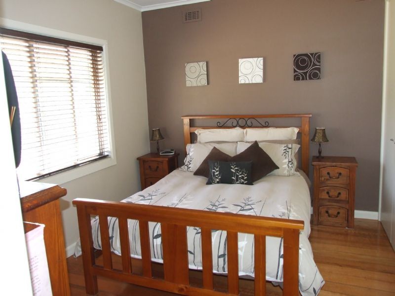 34 Law Street, Newborough VIC 3825