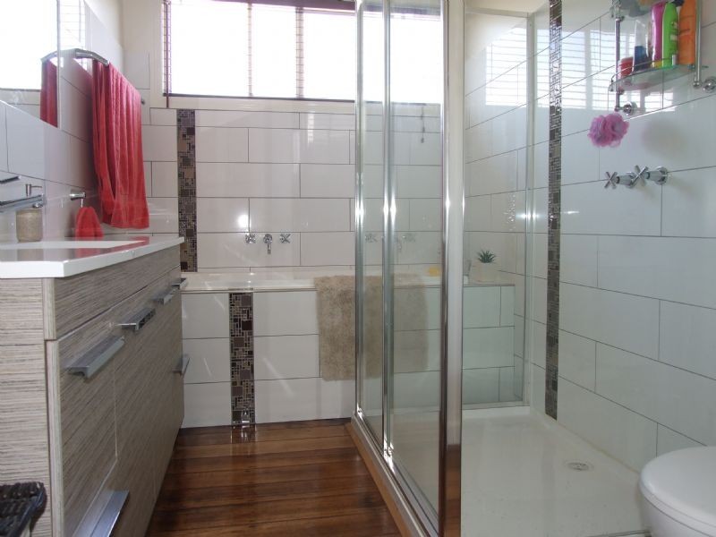 34 Law Street, Newborough VIC 3825