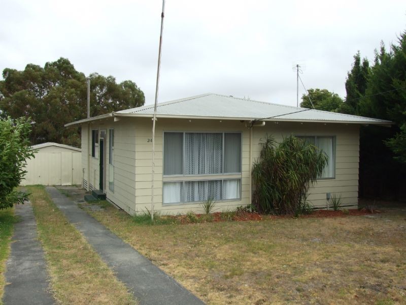 24 Windsor Avenue, Moe VIC 3825