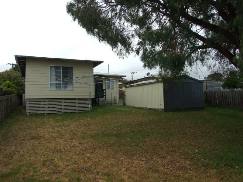 24 Windsor Avenue, Moe VIC 3825