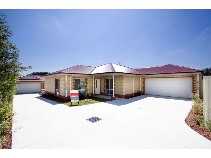 2/63 Monash Road, Newborough VIC 3825