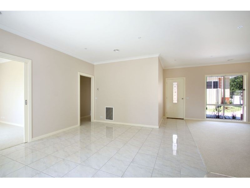 3/63 Monash Road, Newborough VIC 3825