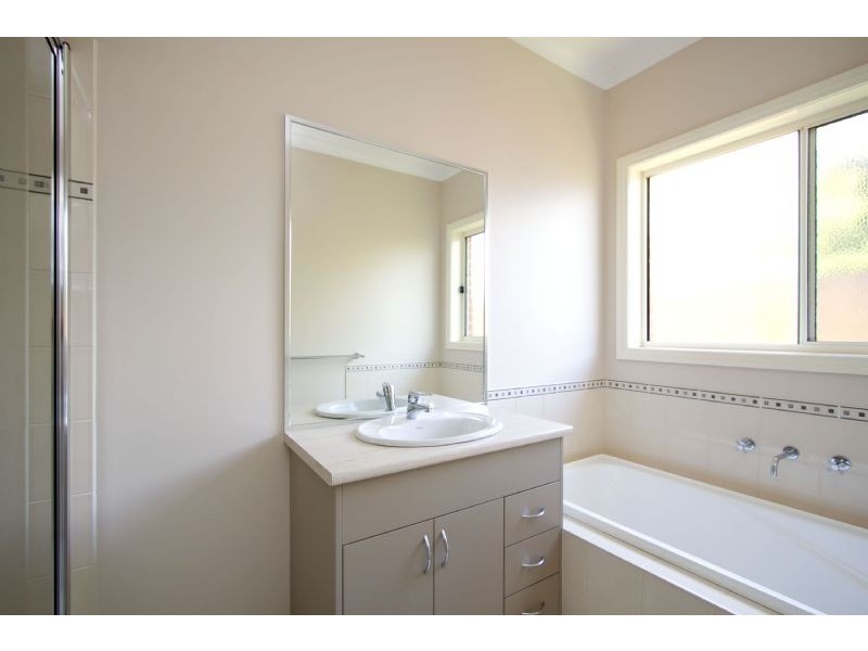 3/63 Monash Road, Newborough VIC 3825