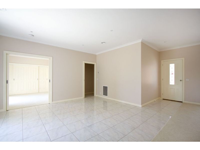 3/63 Monash Road, Newborough VIC 3825