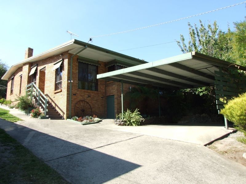 43 Haunted Hills Road, Newborough VIC 3825
