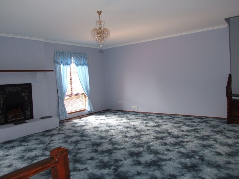 43 Haunted Hills Road, Newborough VIC 3825