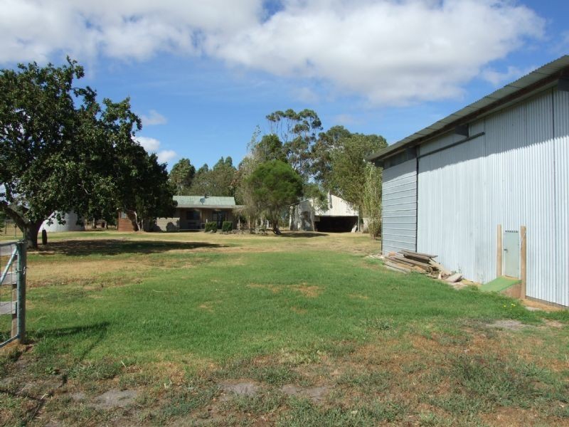 3045  Old Sale Road, Willow Grove VIC 3825