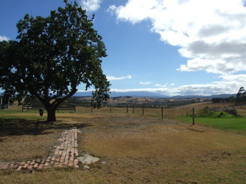 3045  Old Sale Road, Willow Grove VIC 3825