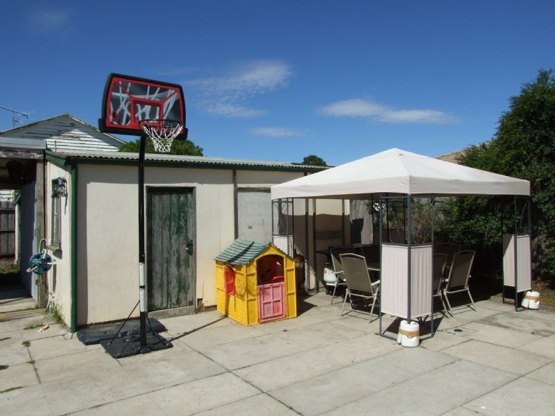 19 Kingsford Street, Moe VIC 3825