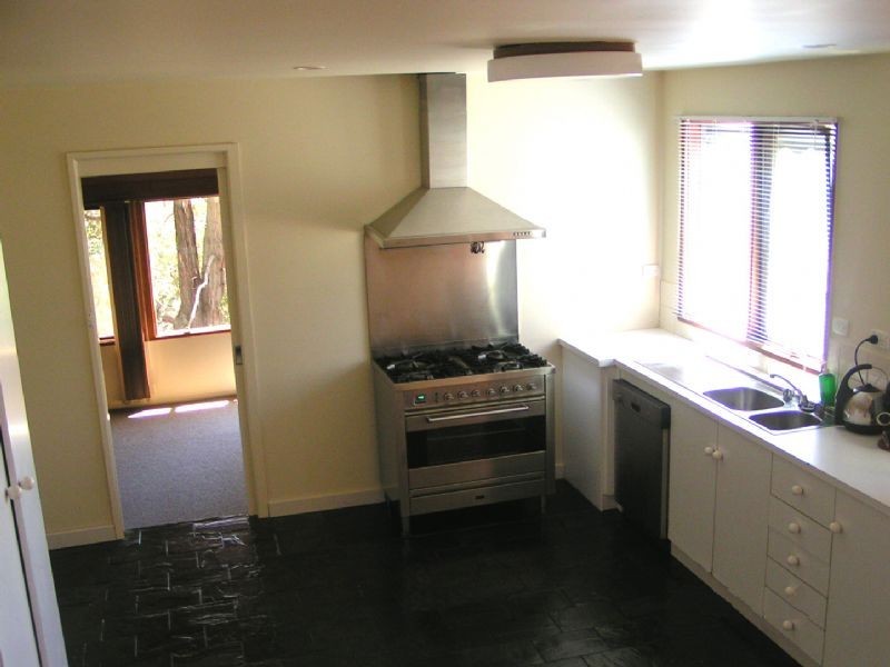 30 Daphne Drive, Moe VIC 3825