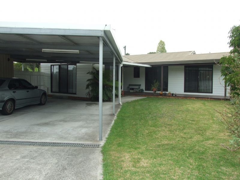 34 Eastern Avenue, Newborough VIC 3825