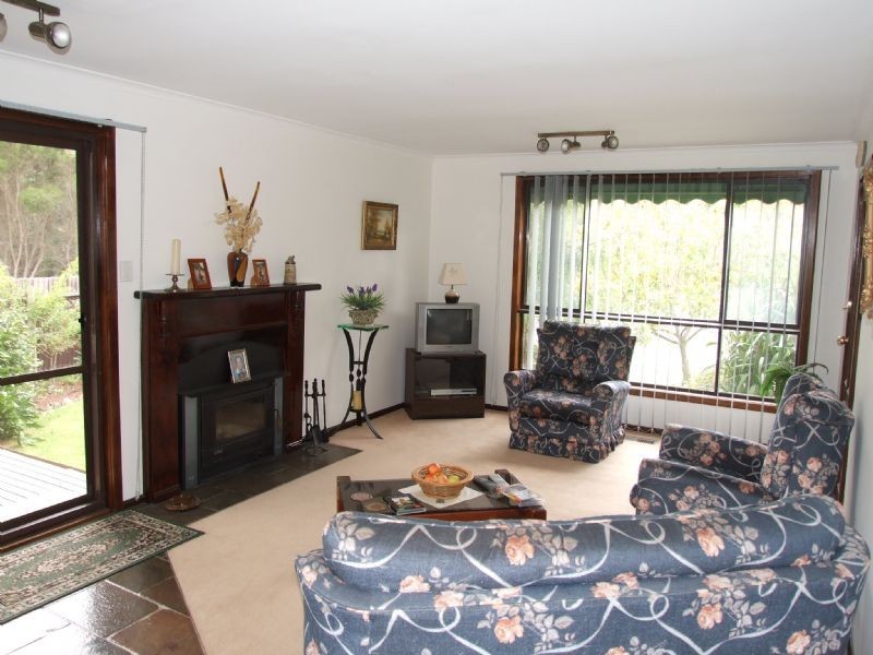 34 Eastern Avenue, Newborough VIC 3825