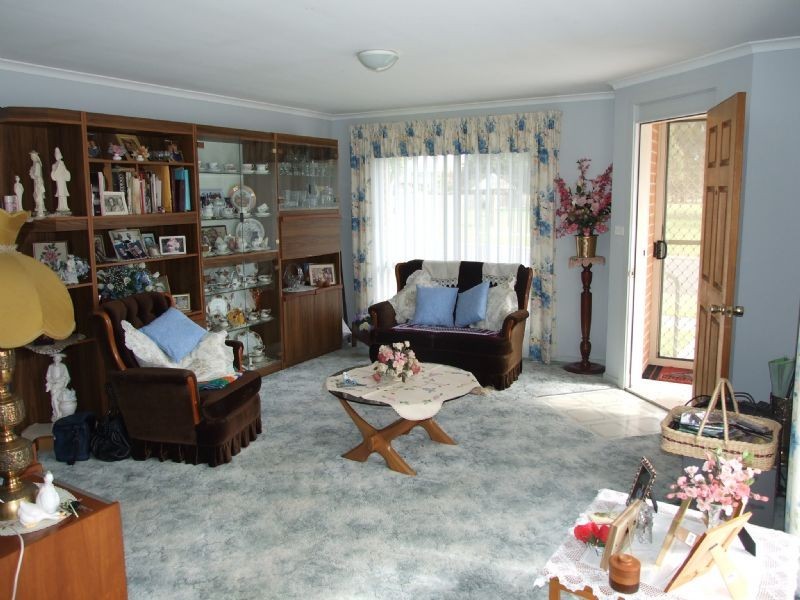 1/3 Saxtons Drive, Moe VIC 3825