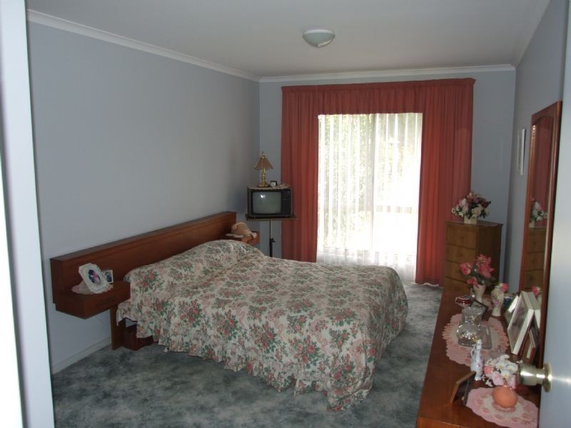 1/3 Saxtons Drive, Moe VIC 3825