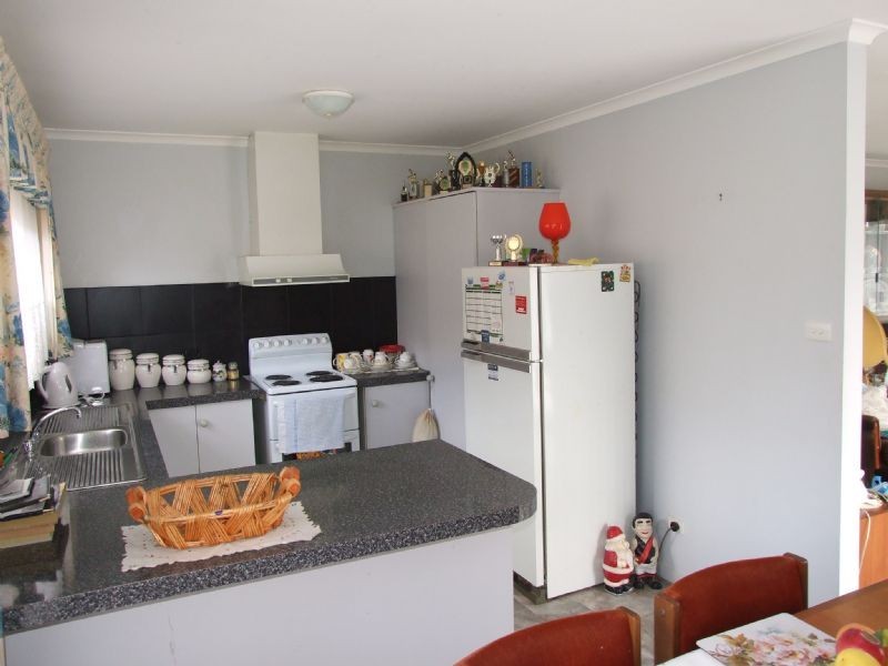 1/3 Saxtons Drive, Moe VIC 3825