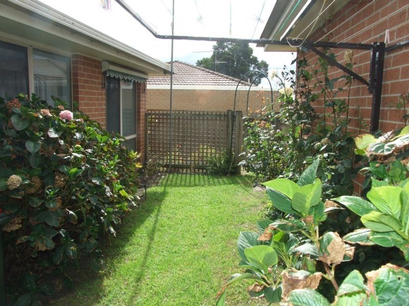 1/3 Saxtons Drive, Moe VIC 3825