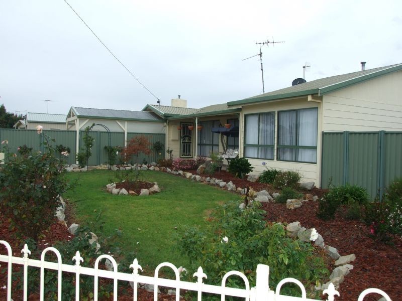 35 Newark Avenue, Newborough VIC 3825