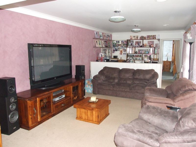 35 Newark Avenue, Newborough VIC 3825